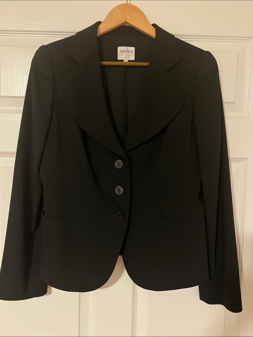 New Armani Collezioni Black Women's Sculpted Lapel Blazer